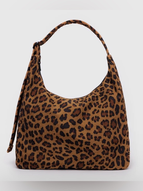 BAGGU Handbags - Baggu Leopard Print Nylon Shoulder Bag